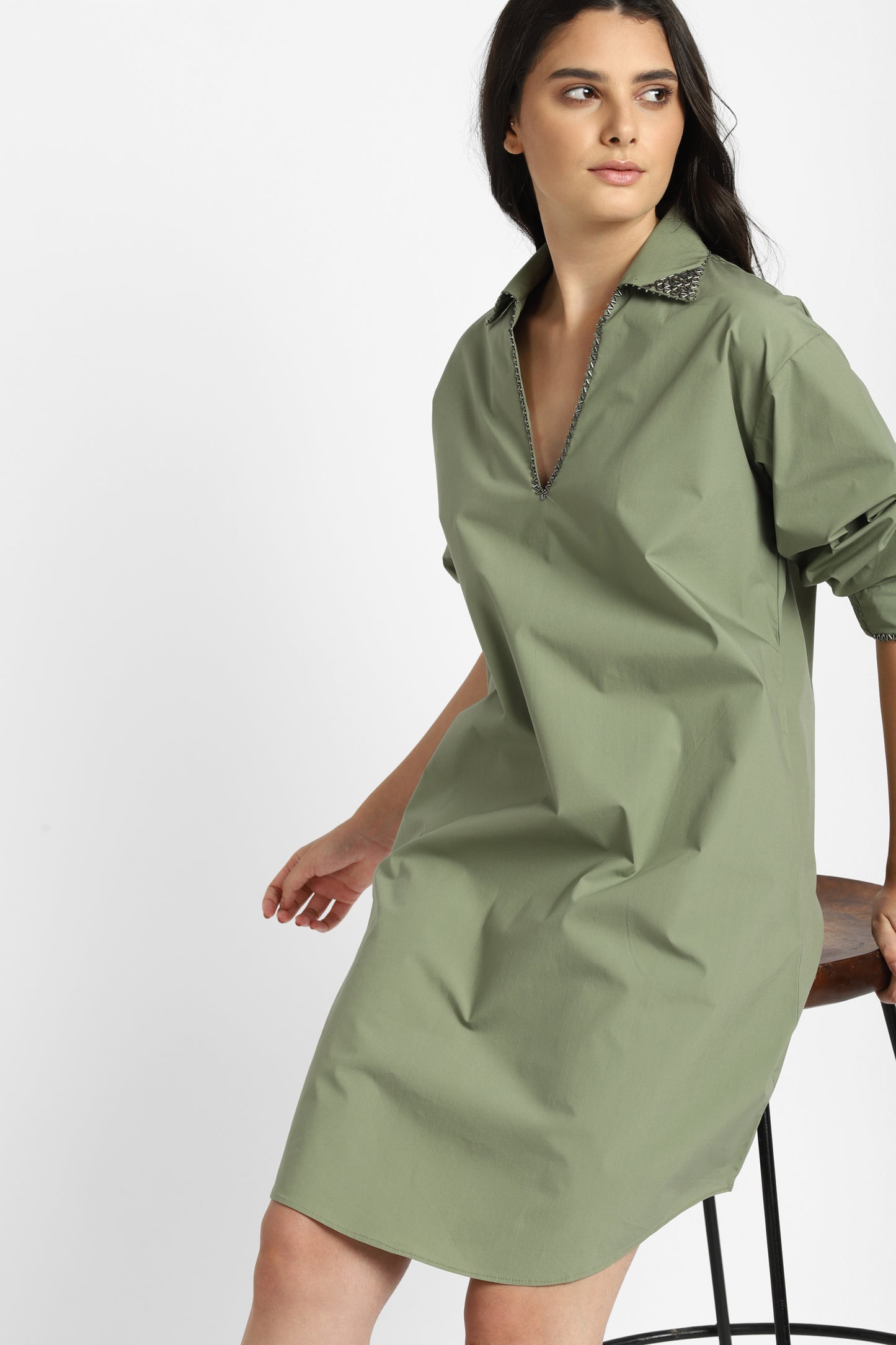 notre-ame-le-jour-olive-embroidered-tunic-M2