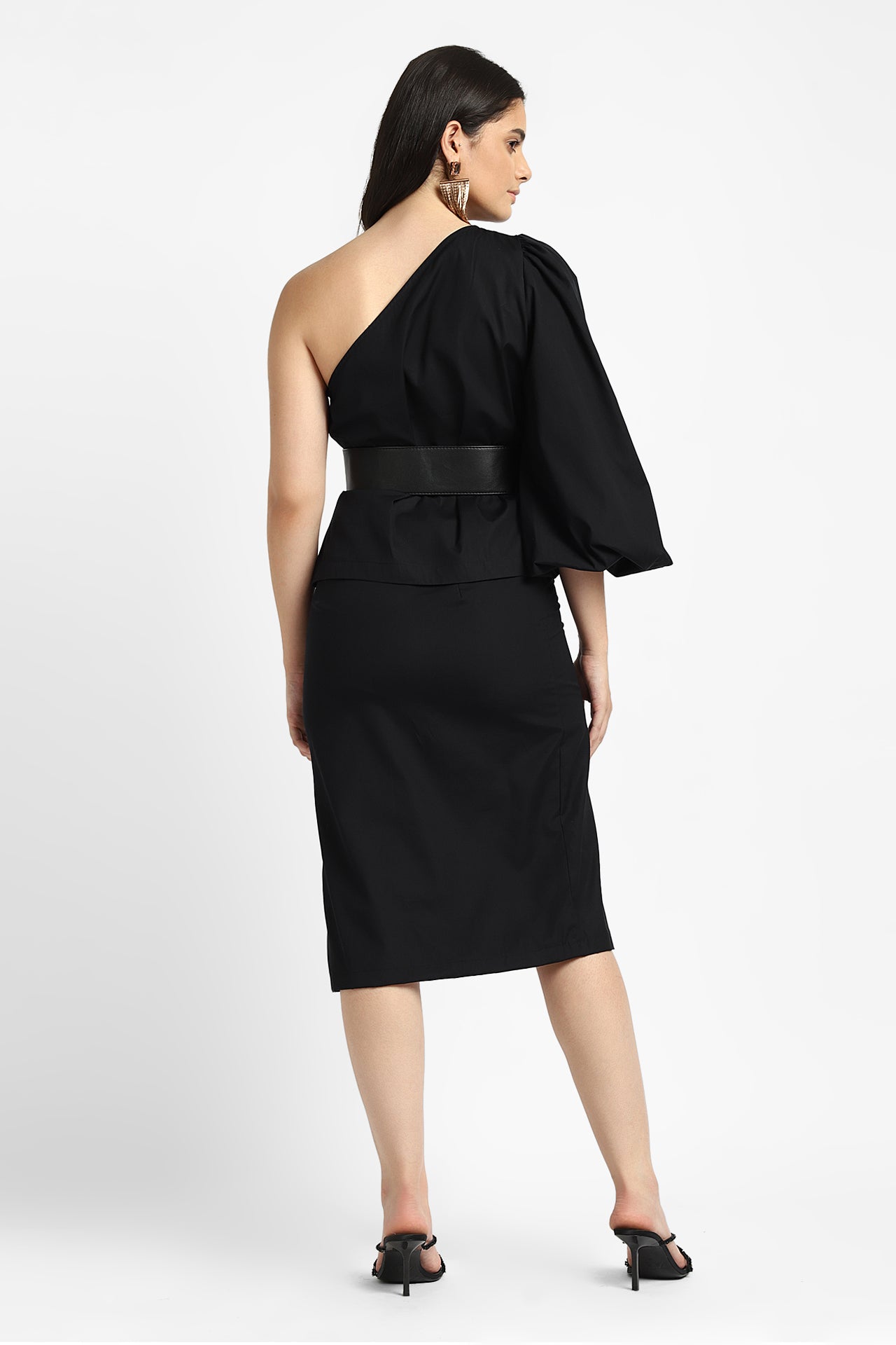 notre-ame-le-noir-flounce-sleeve-co-ord-B