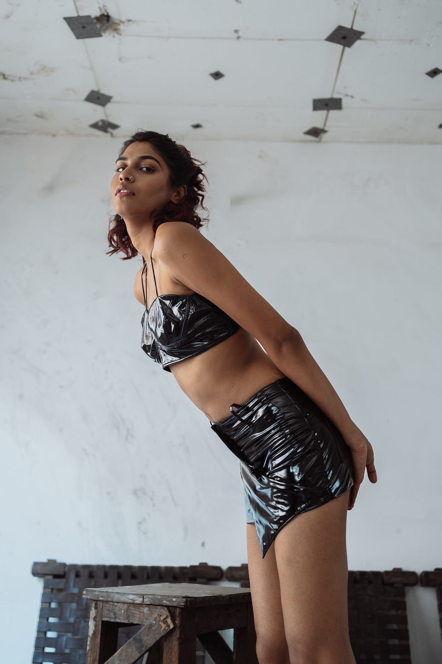 Notre-Ame-Le-Inegale-Noire-Bralette-Top-C1