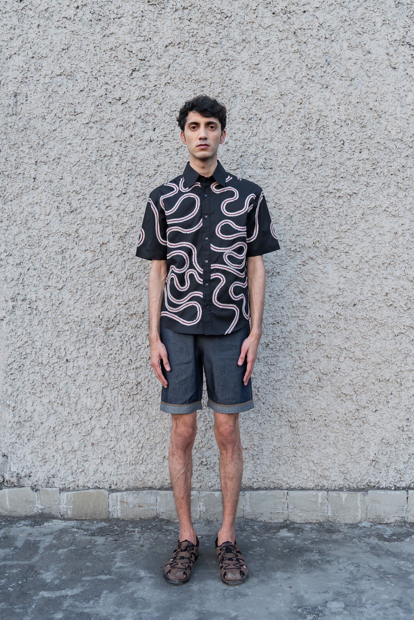 Notre-ame-Lace-Embroidery-Black-Maze-Shirt-F