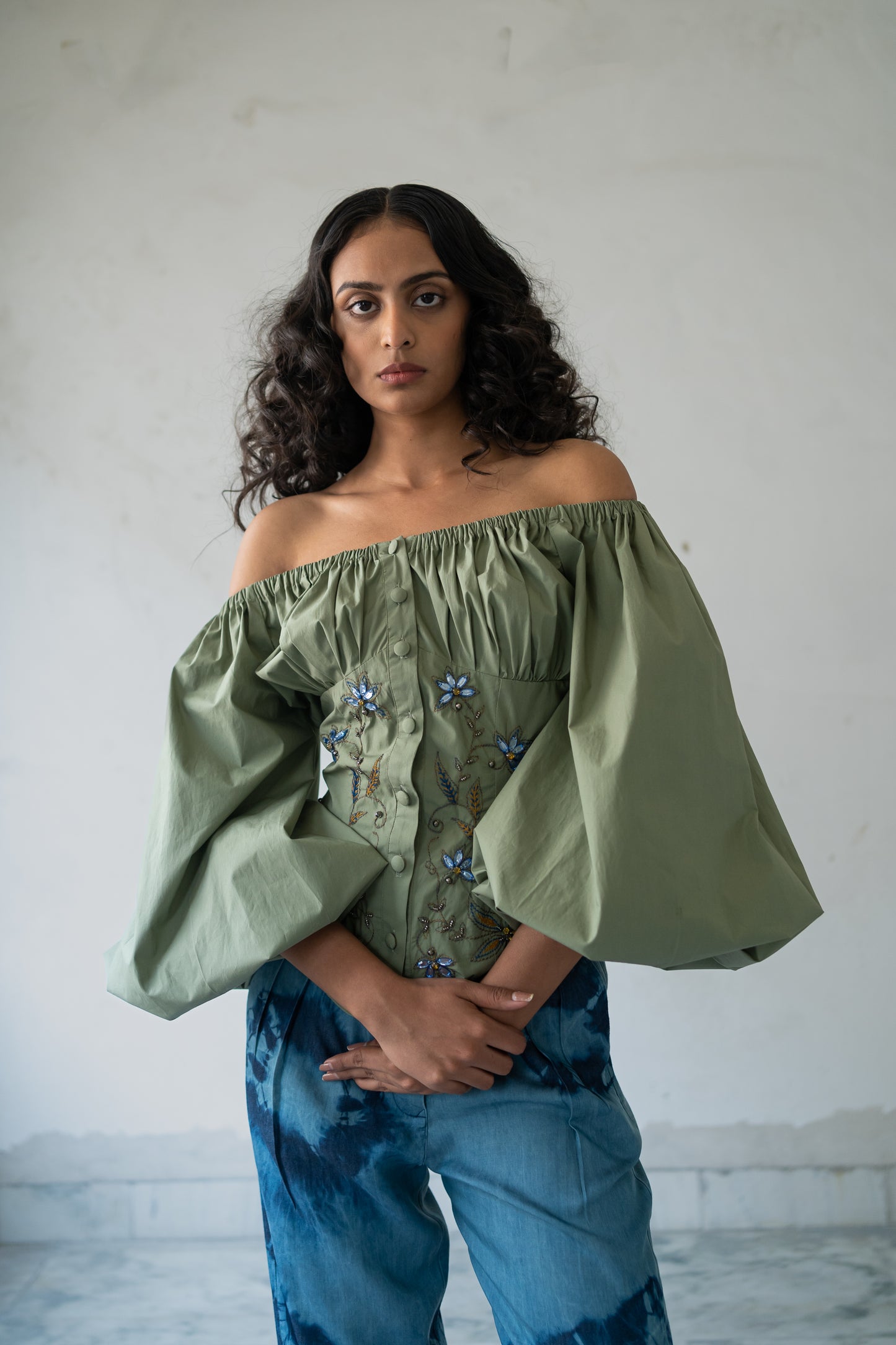 Notre-ame-Le-Jardin-Olive-Offshoulder-Blous-C