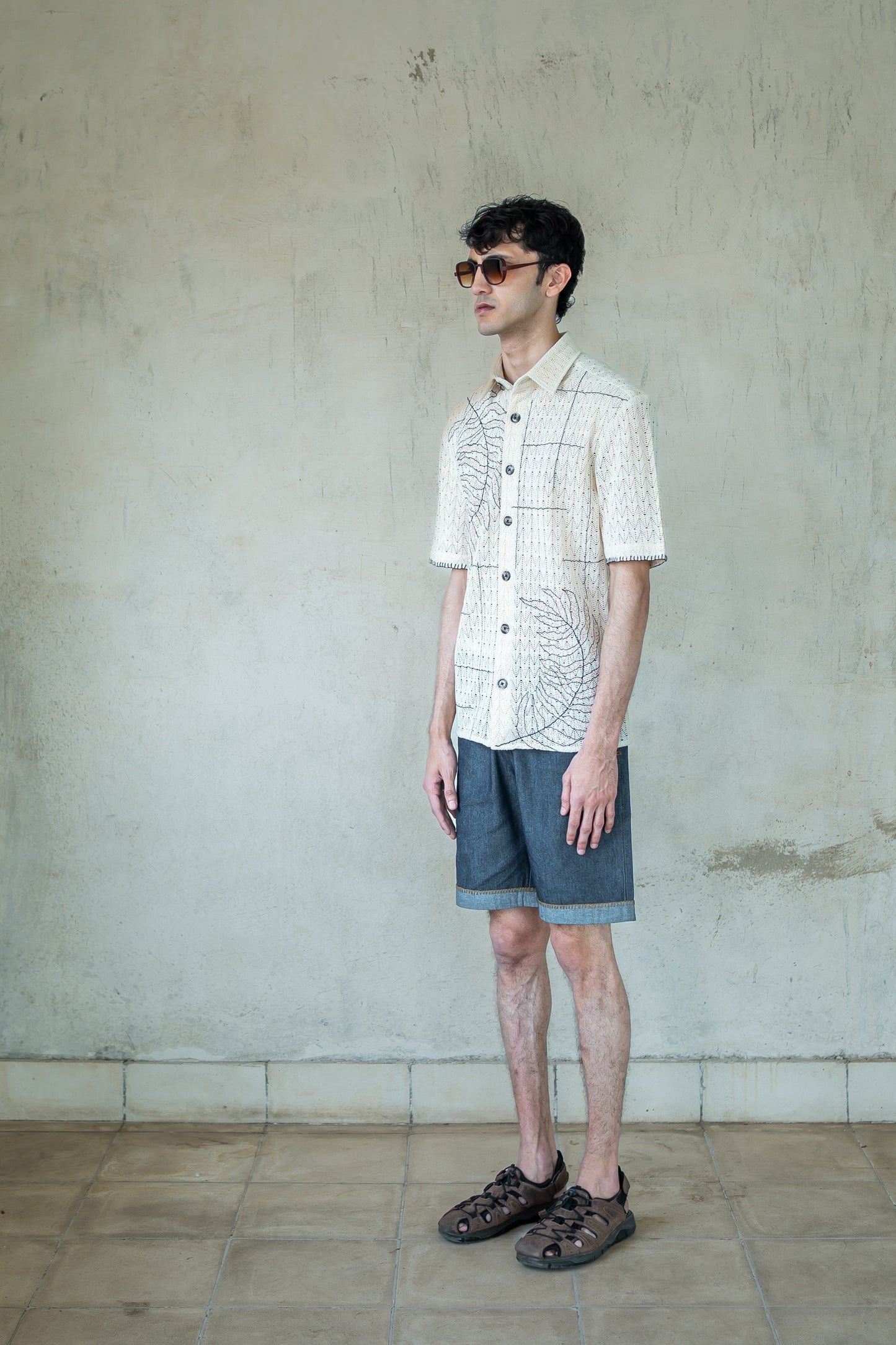 Notre-ame-Leaf-Embroidered-Cotton-Lace-Shirt-S1