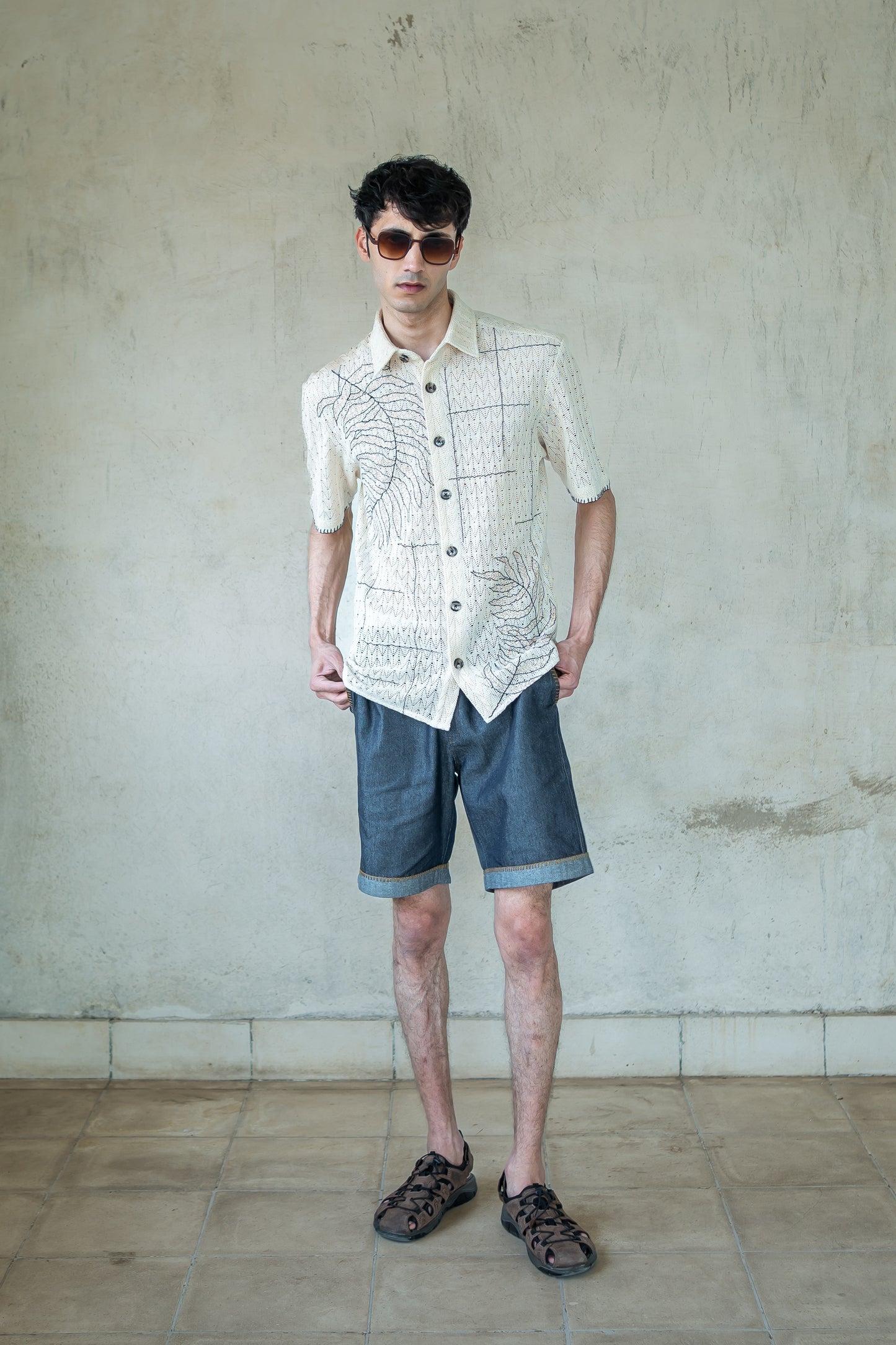 Notre-ame-Leaf-Embroidered-Cotton-Lace-Shirt-S2