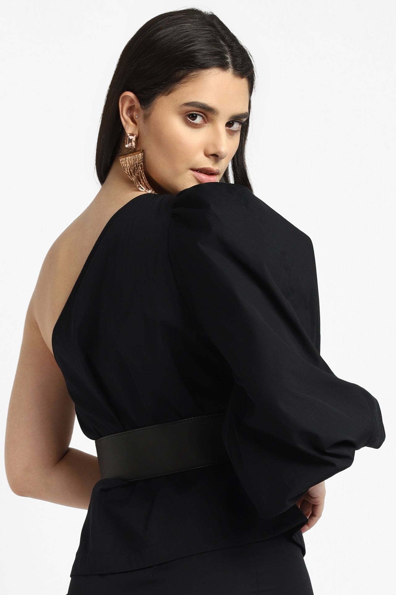 notre-ame-le-noir-flounce-sleeve-topd1