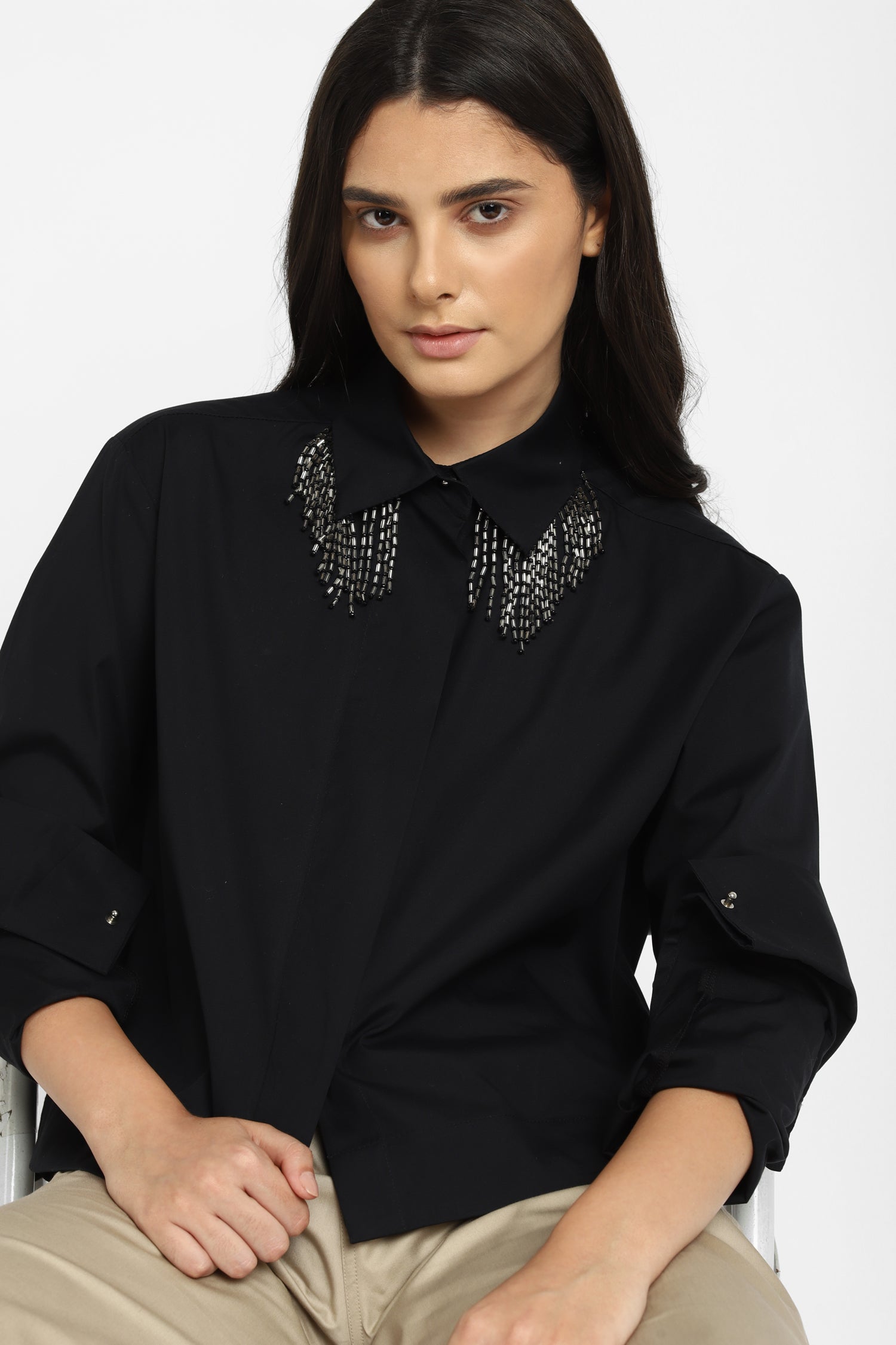 notre-amele-collier-black-fringed-shirt